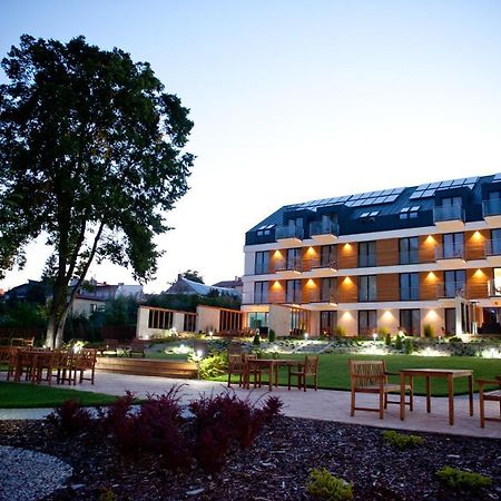 Hotel Uniejow Luaran gambar