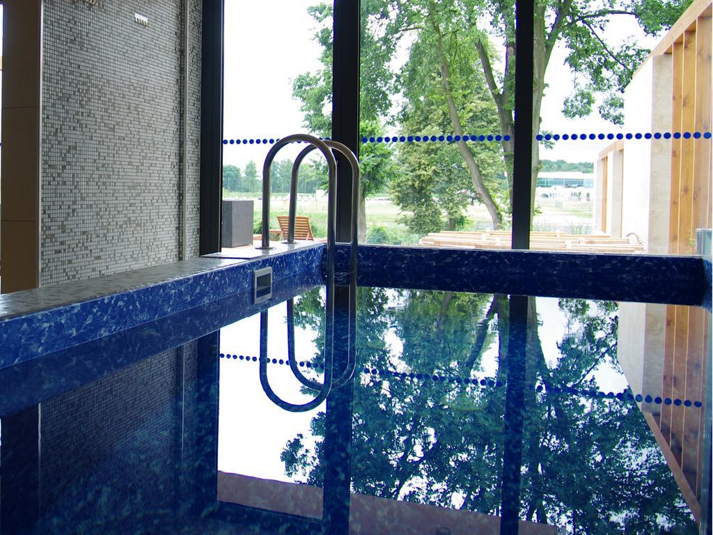Hotel Uniejow Luaran gambar